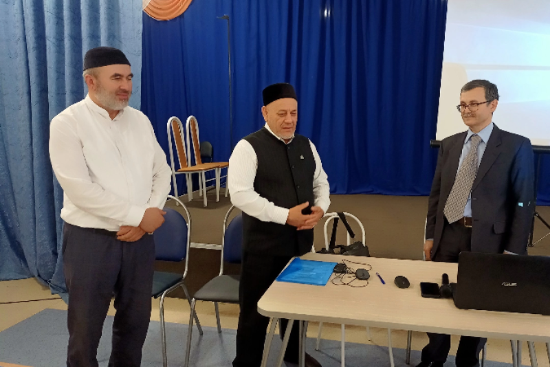 В рамках курсов повышения квалификации для имамов состоялась презентация монографий историка Вячеслава Ахмадуллина
