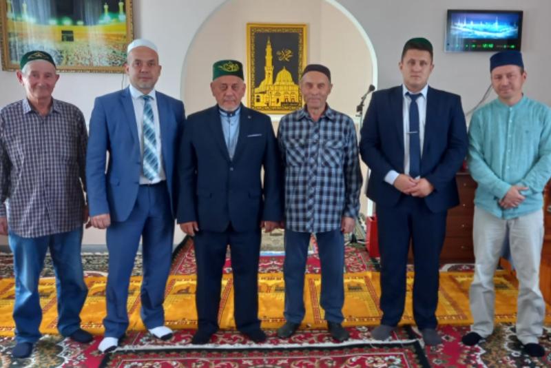 Сотрудники и прихожане мечетей Чикчинского муниципального образования встретились с новым главой администрации