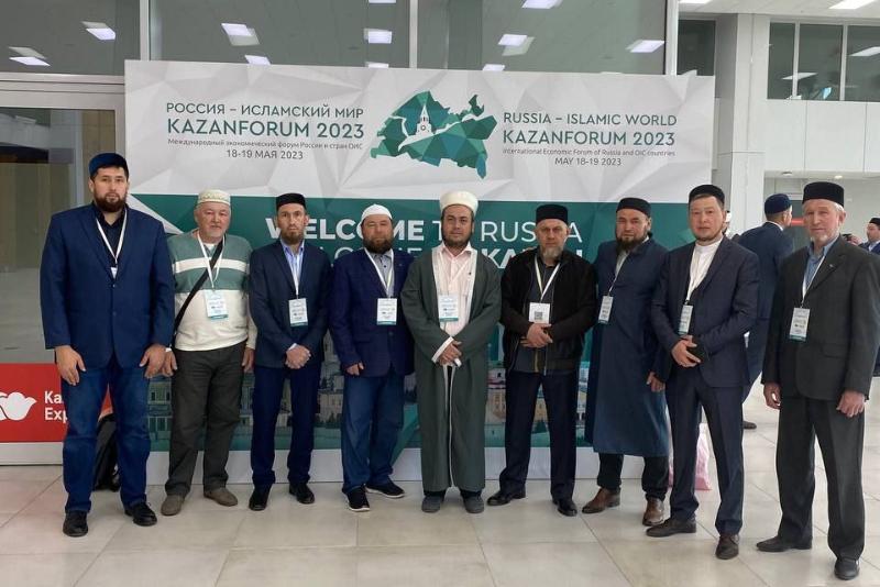 Тюменские мусульмане приняли участие в XIII Всероссийском форуме религиозных деятелей