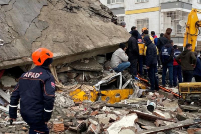 Сильнейшее за 100 лет землетрясение в Турции и Сирии